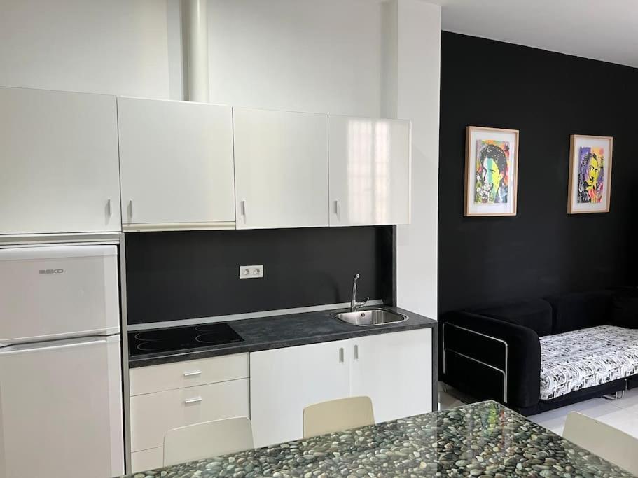 Japanese Style 9 Person Flat, Close To Alhambra Appartement Granada